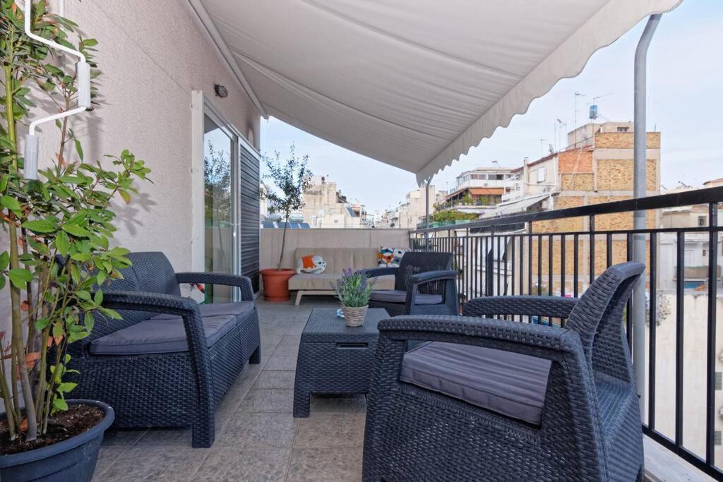 Apartament Big Terrace Near Metro And Athens Center Zewnętrze zdjęcie